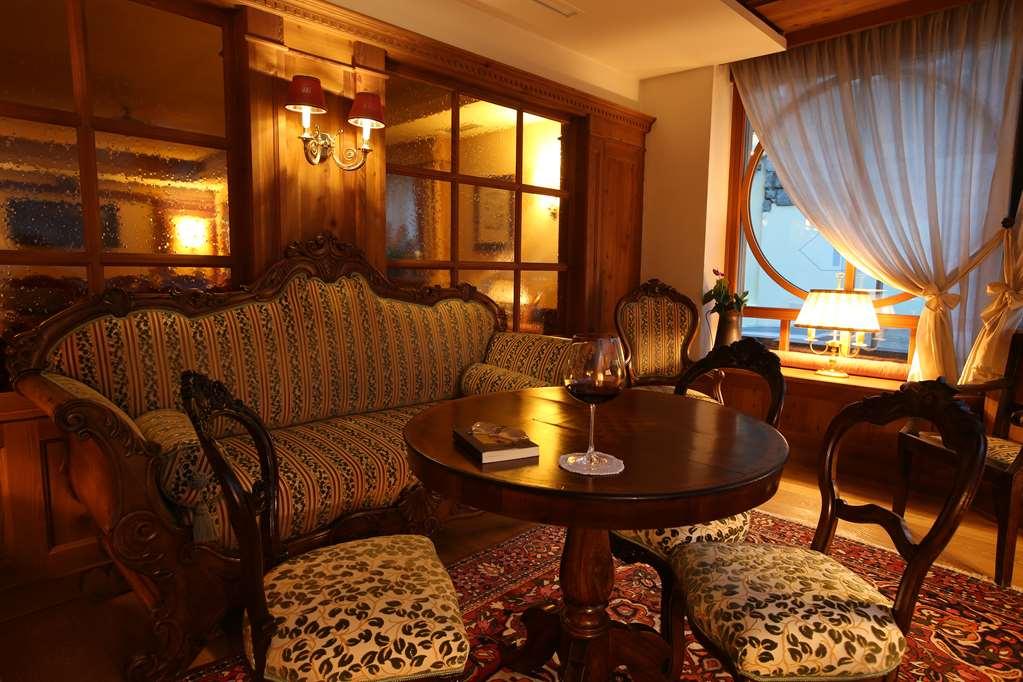 Alpen Suite Hotel Madonna Restoran fotoğraf
