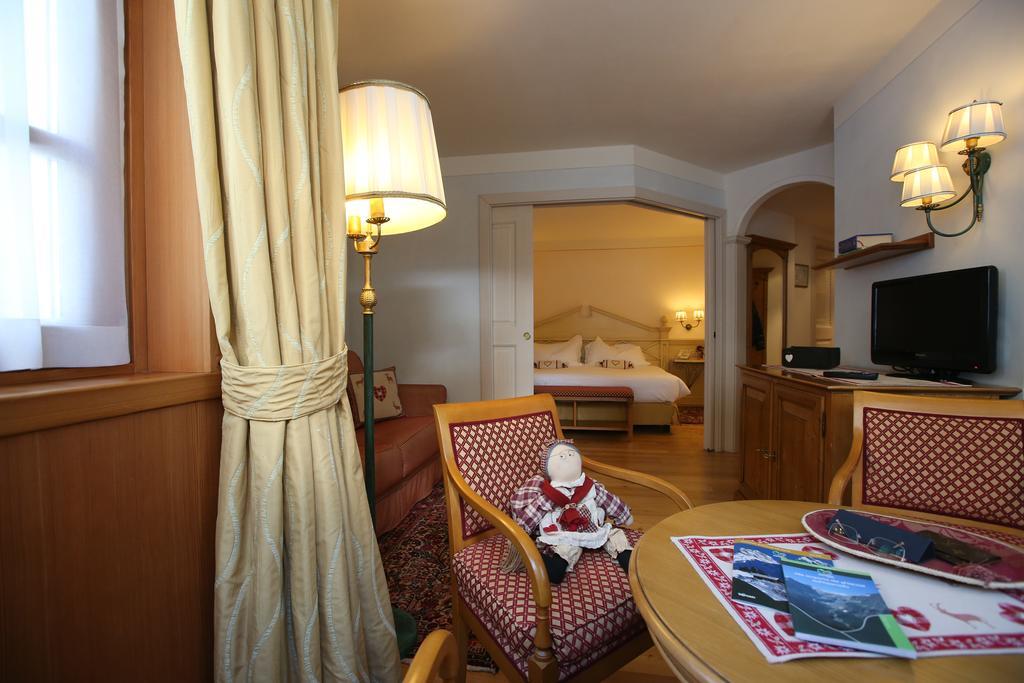 Alpen Suite Hotel Madonna Dış mekan fotoğraf